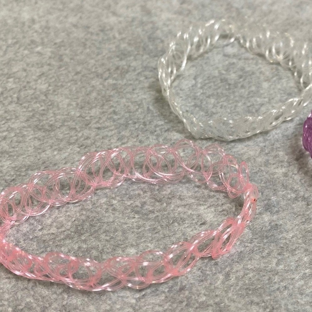 Lot of 2 Choker Necklaces Women Pink‎ & Clear 90s Retro Stretchy Plastic